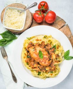 fresh basil pasta with tomato cream chicken