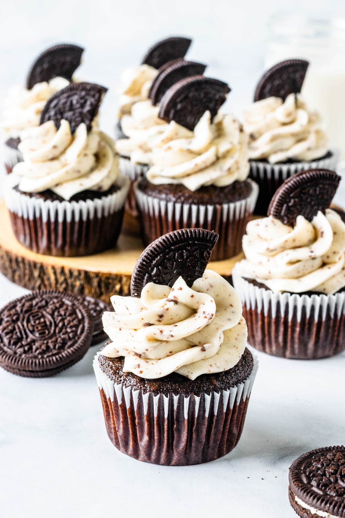 Oreo Cupcakes - Pies and Tacos
