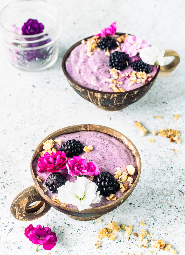 berry smoothies in coconut bowl