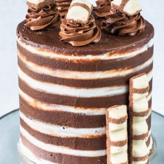 Kinder Bueno Cake