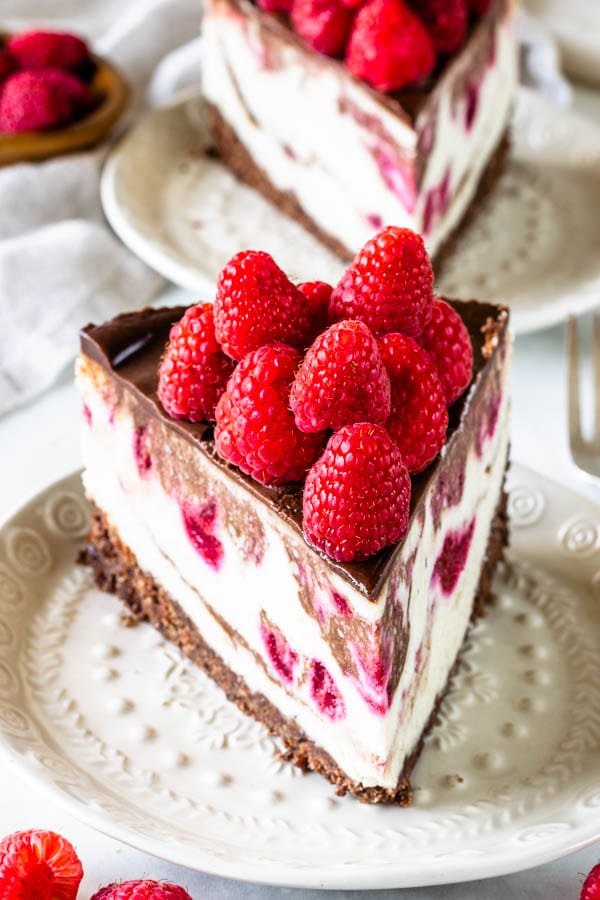 vegan fudge raspberry cheesecake