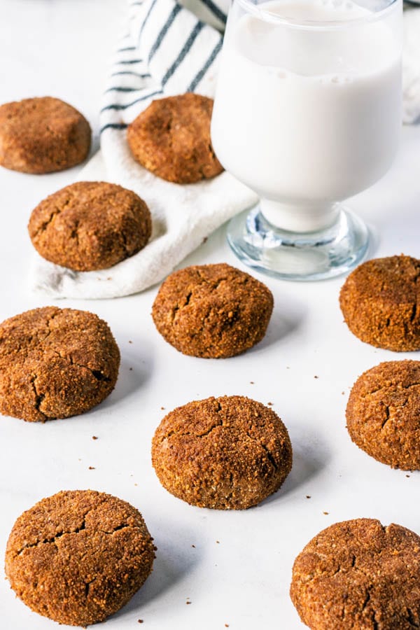 vegan ginger molasses cookies
