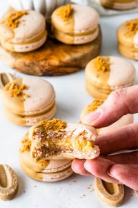Caramelized White Chocolate Macarons - Pies and Tacos
