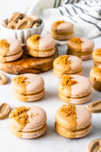 Caramelized White Chocolate Macarons - Pies and Tacos