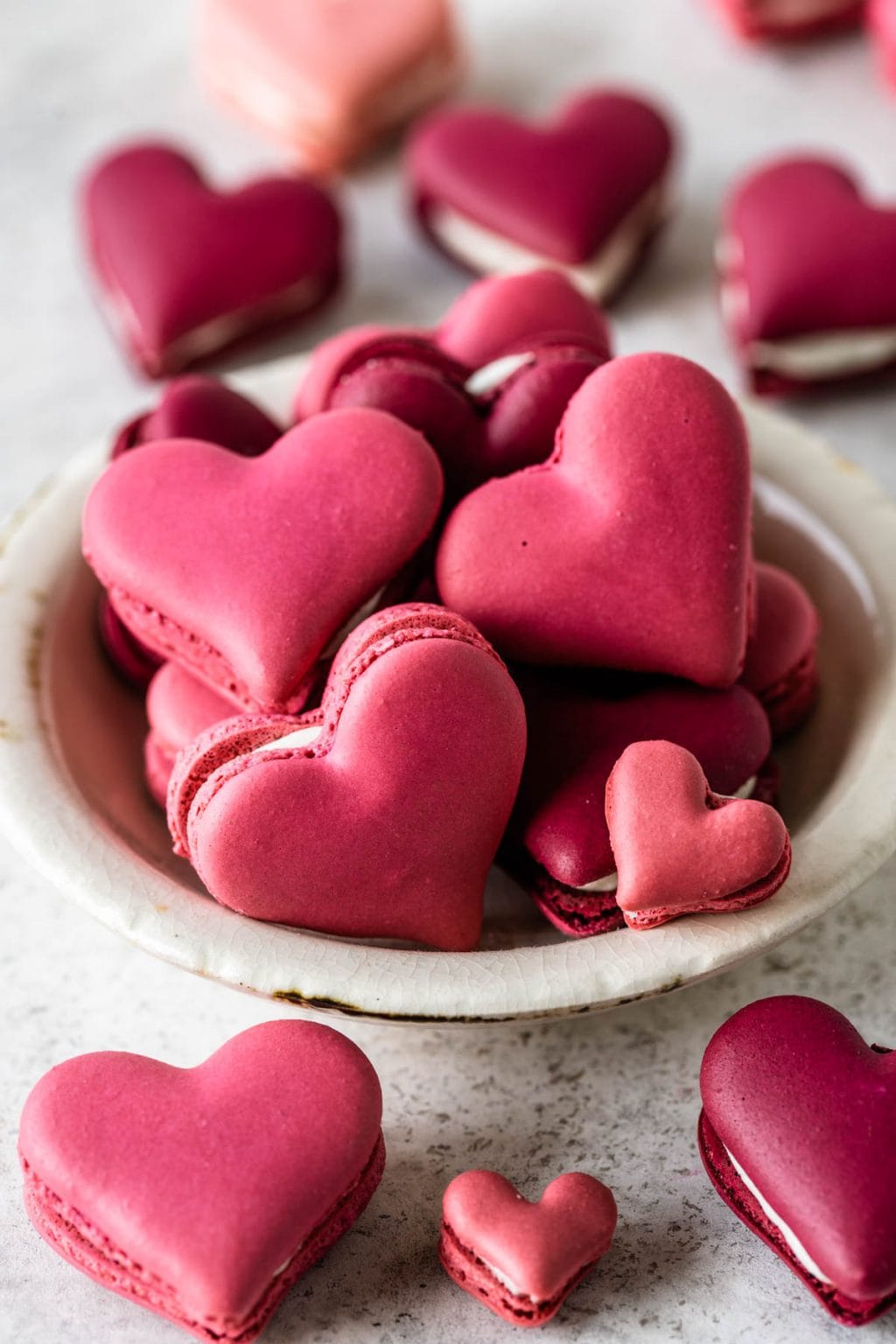 Heart Shaped Macarons (video + template) Pies and Tacos