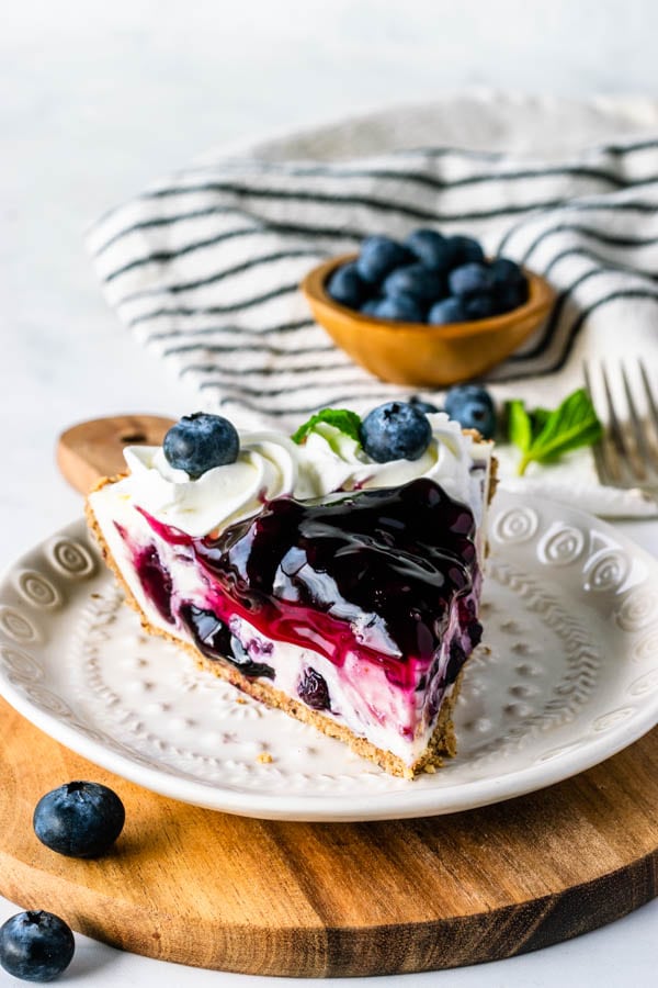 No-Bake Blueberry Cheesecake slice