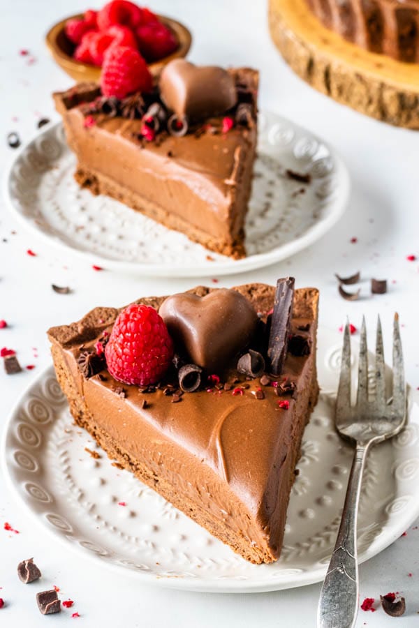 No-Bake Chocolate Cheesecake slice