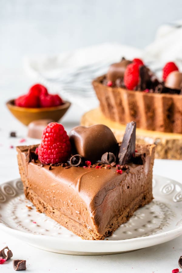 No-Bake Chocolate Cheesecake slice