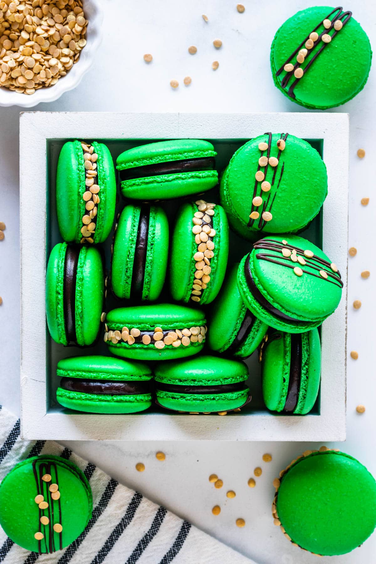 St Patrick’s Day Macarons - Pies and Tacos