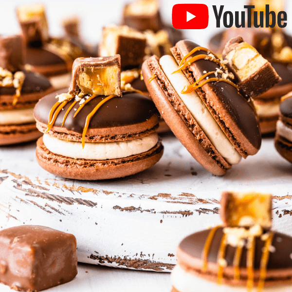 snickers macarons