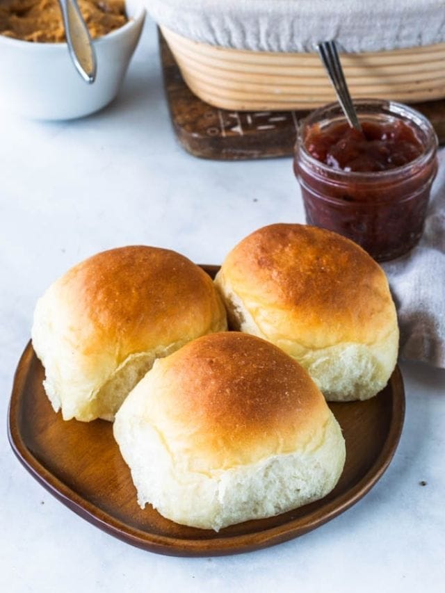 Vegan Dinner Rolls Story Pies and Tacos