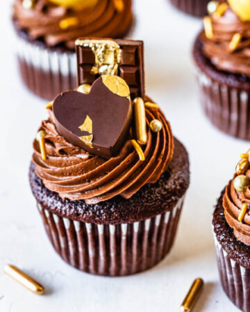 chocolate biscoff cupcakes-12