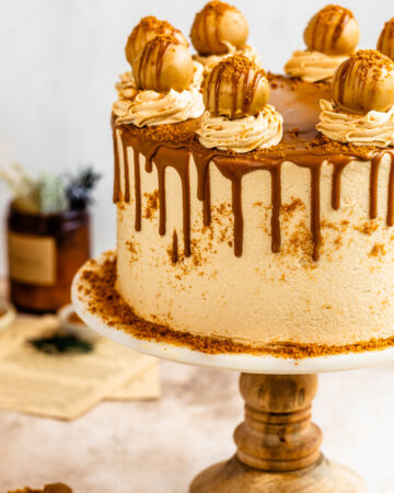 biscoff cake topped with biscoff truffles.
