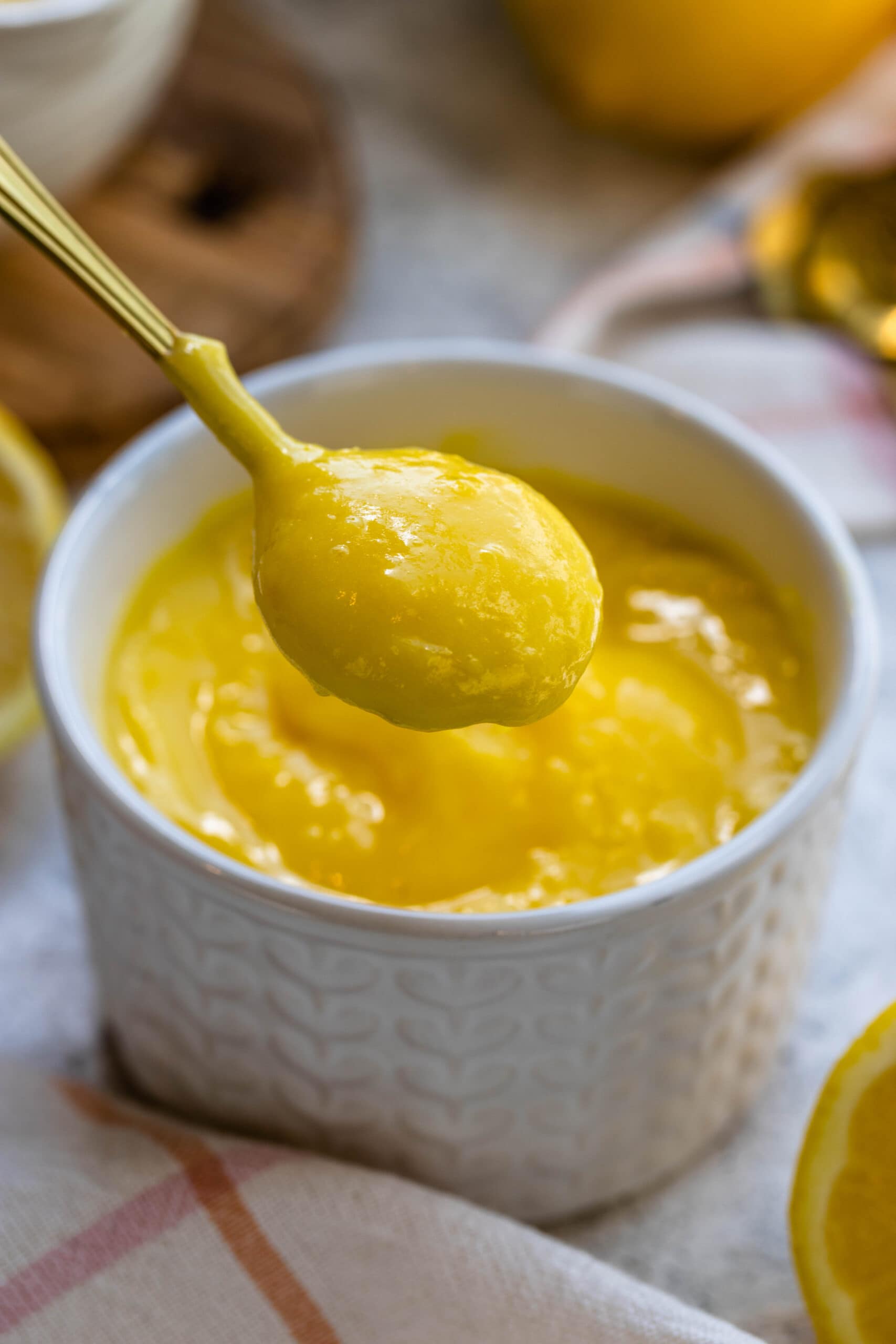 spoonful of lemon curd.