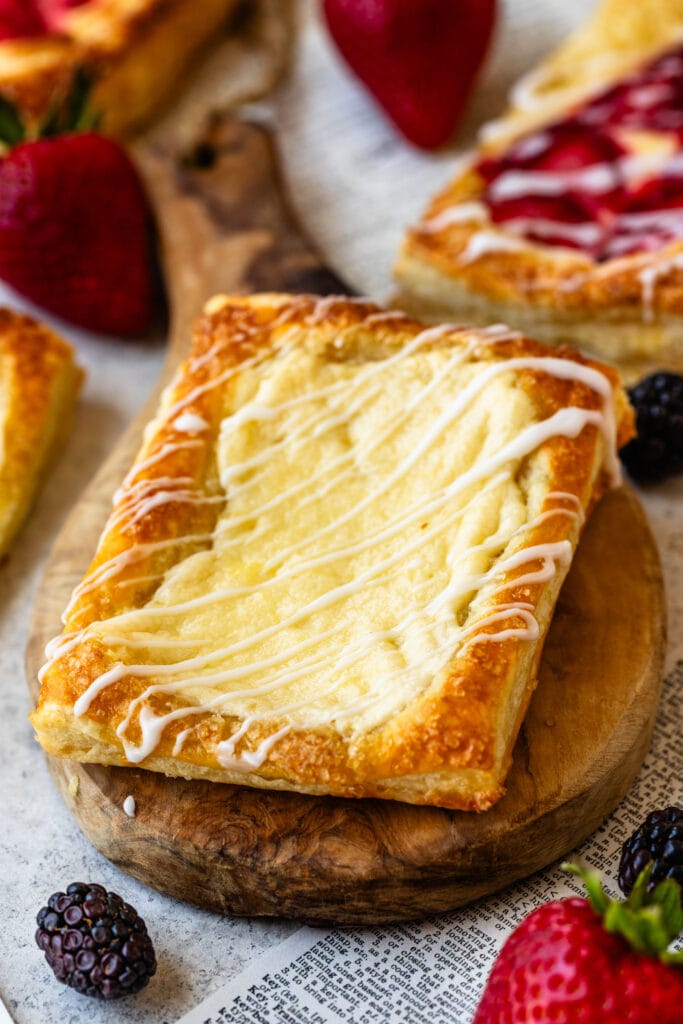Cream cheese puff pastry