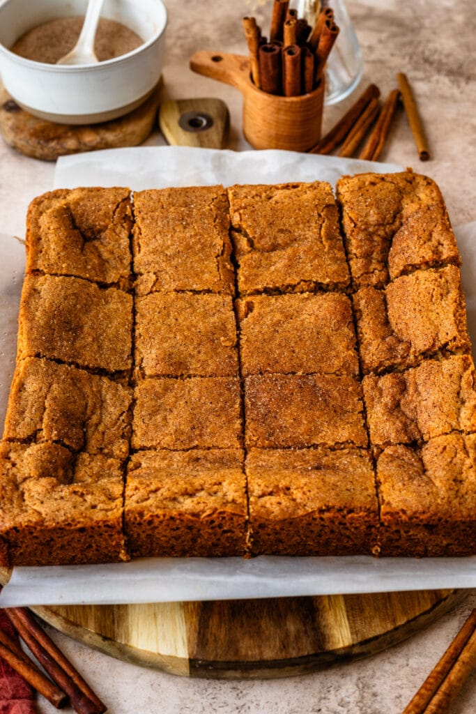 snickerdoodle bars sliced into 16 pieces.