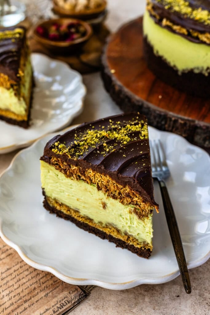 Dubai Chocolate Cheesecake - Pies and Tacos