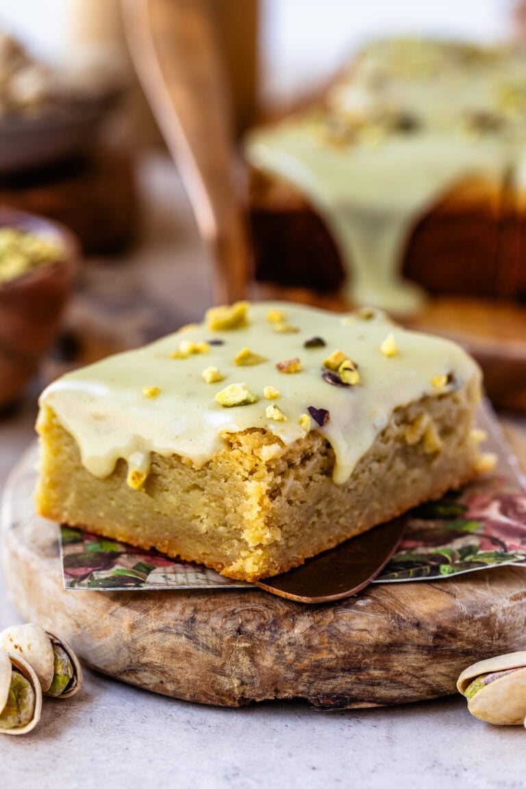 Pistachio Blondies