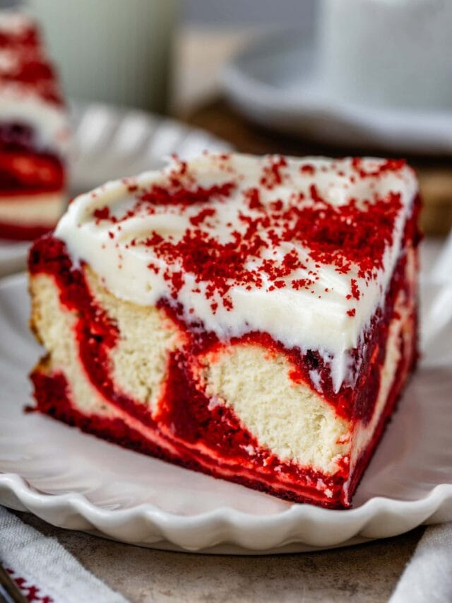 Red-Velvet-Cheesecake-11-scaled