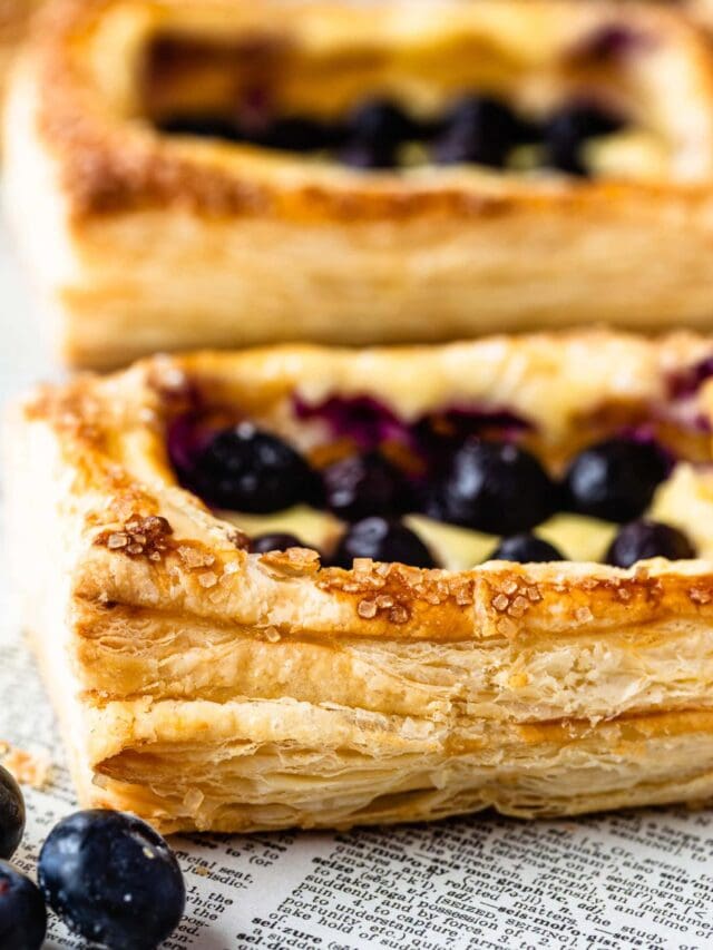 blueberry-puff-pastry-6-scaled